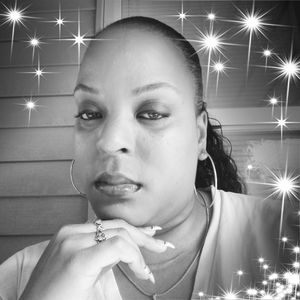 Meet your Posher, Latoya